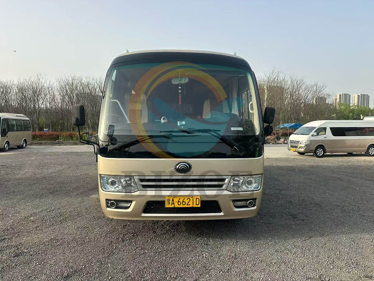 Used YUTONG 6279 Coach: 19 seats, Cummins 140 engine, non-commercial use.