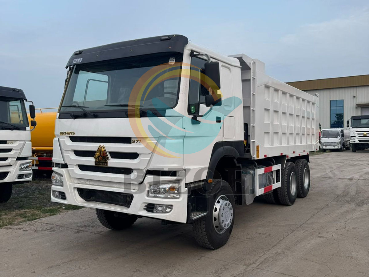 HOWO White Used Dump Truck